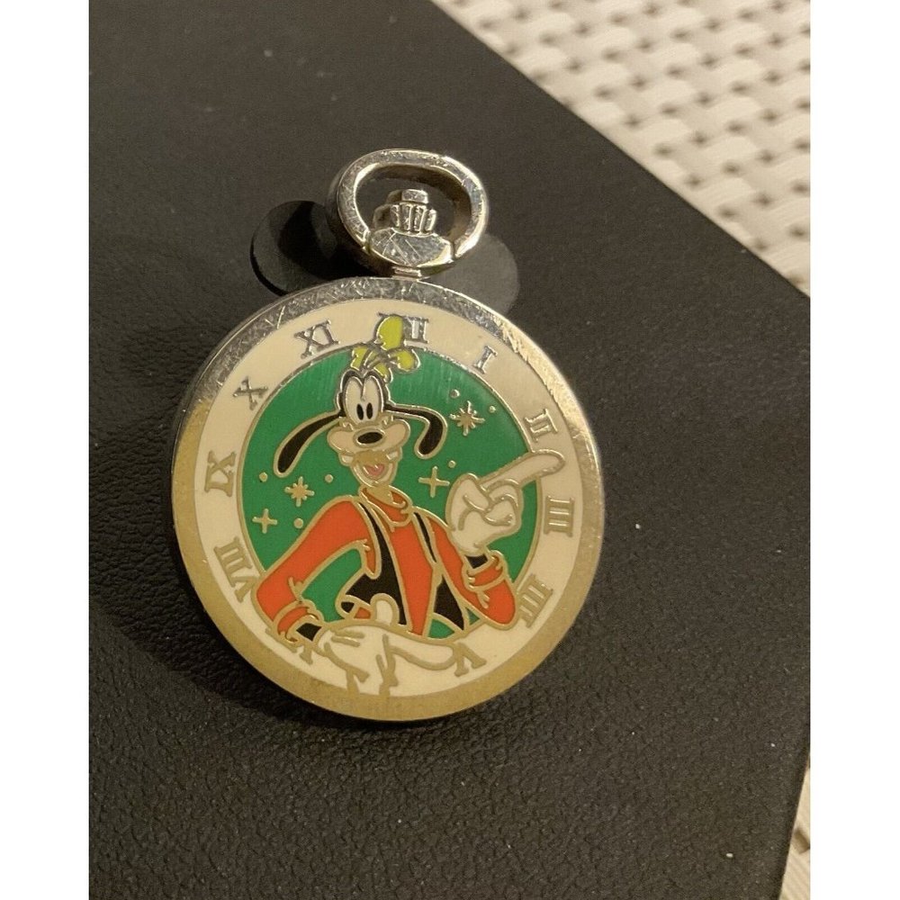 Disneyland Goofy Pocket Watch Pin PWP DLR 2016